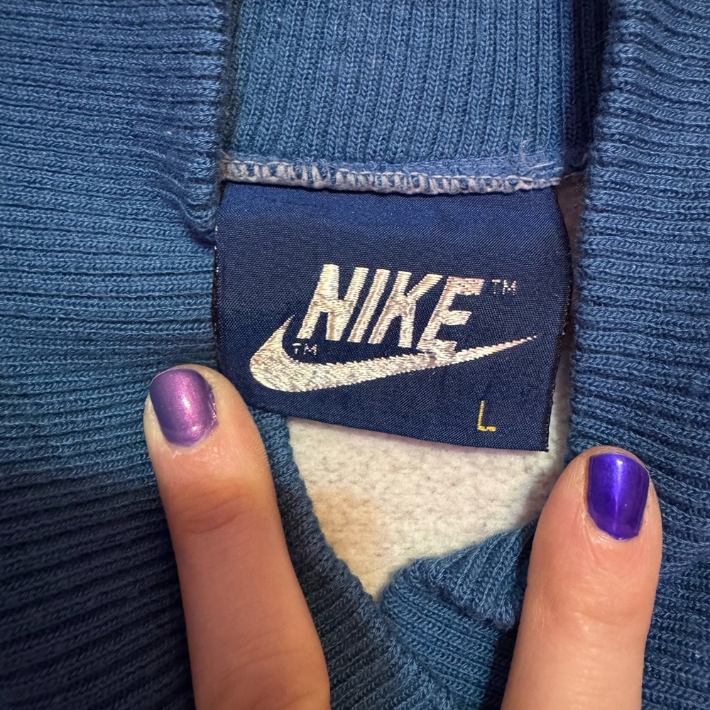 Vintage Nike Sweatshirt - Picture 4 of 5